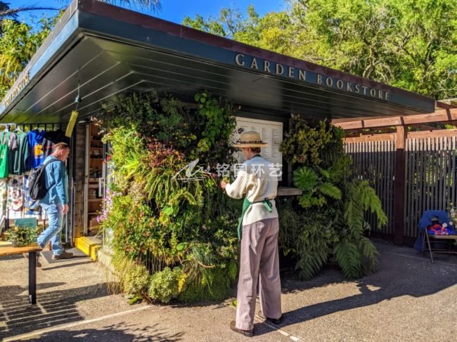 室外植物墙案例